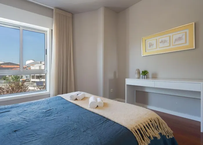 Carolina Roomy & Modern *